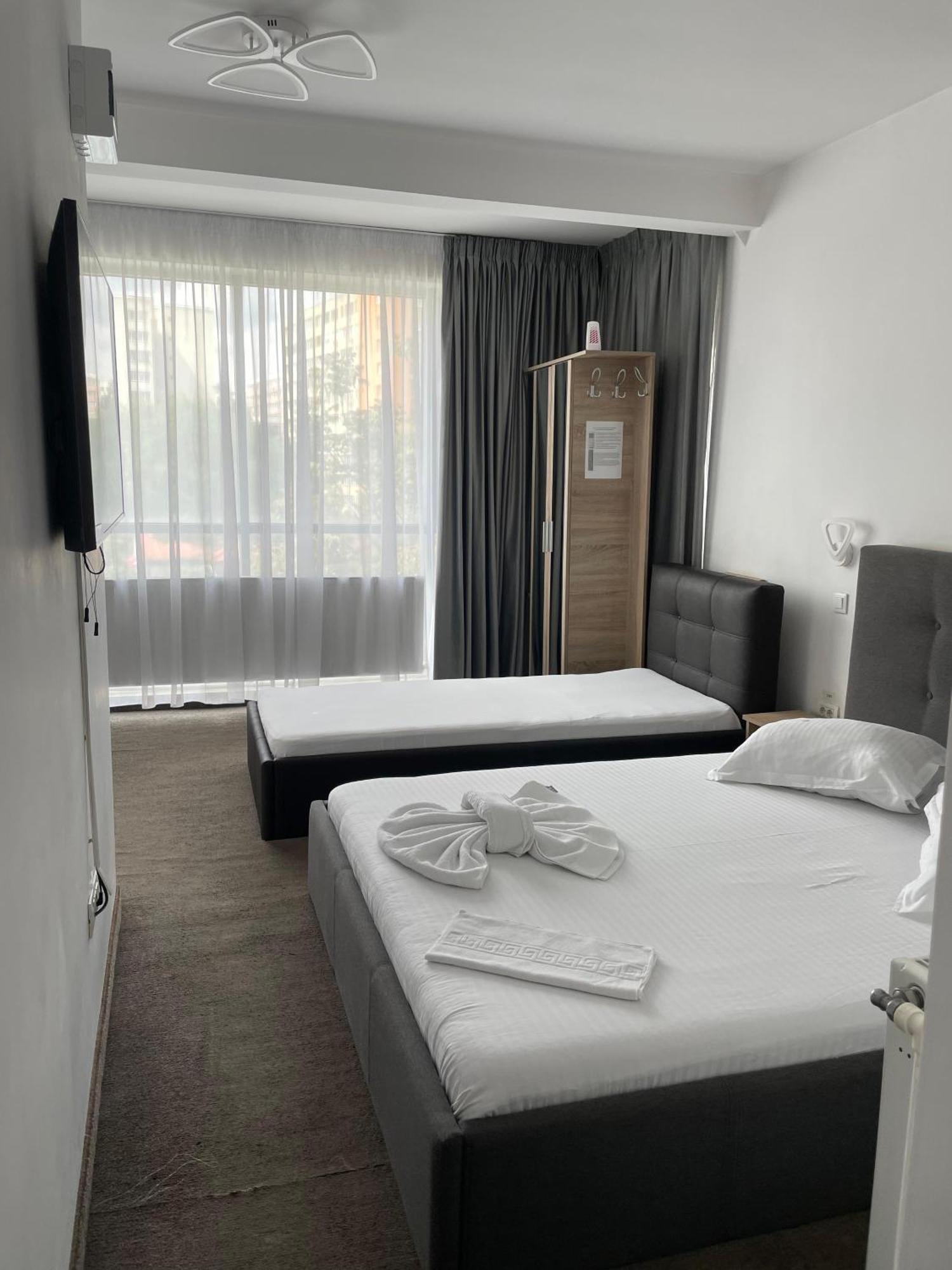 Hotel Vitan273 Бухарест Экстерьер фото